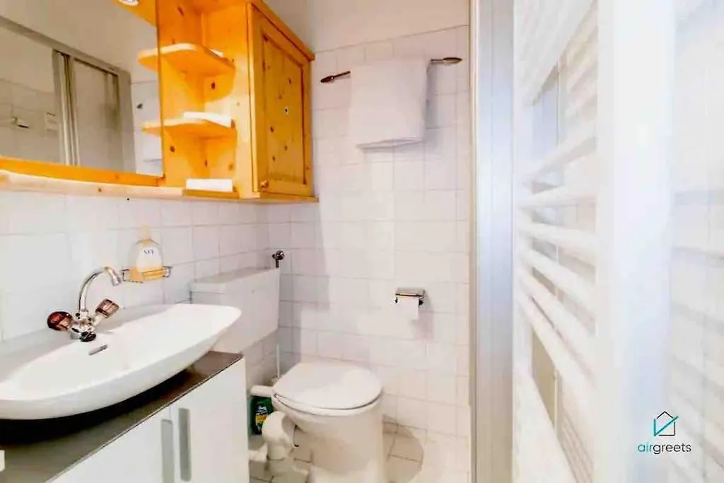 Retro Chic - Charming Apartment Near Augarten Vienna 0*,